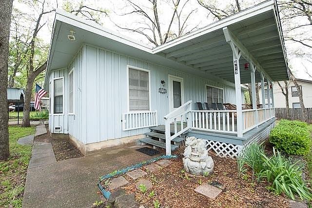 1st image of 419 Sherman Dr
