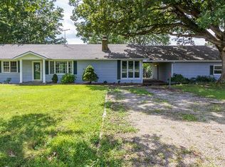 17528 Grace Rd, Lebanon, MO 65536