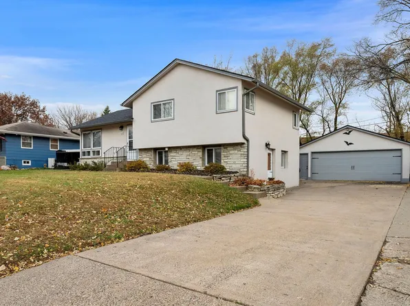 1319 7th Ln, Anoka, MN 55303