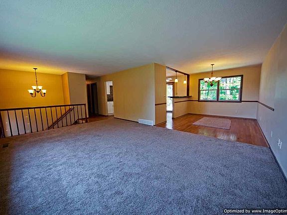 3rd image of N2319 Briarwood Ave