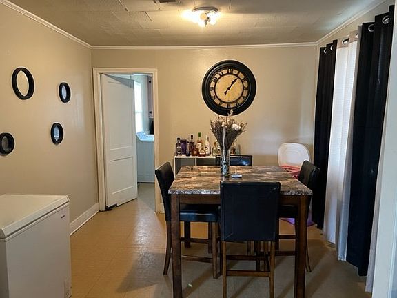 4th image of 109 S Blue Bird Dr
