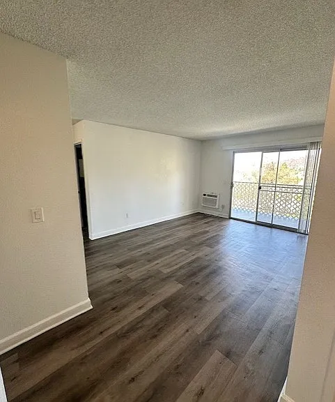 2b2b-Living Room