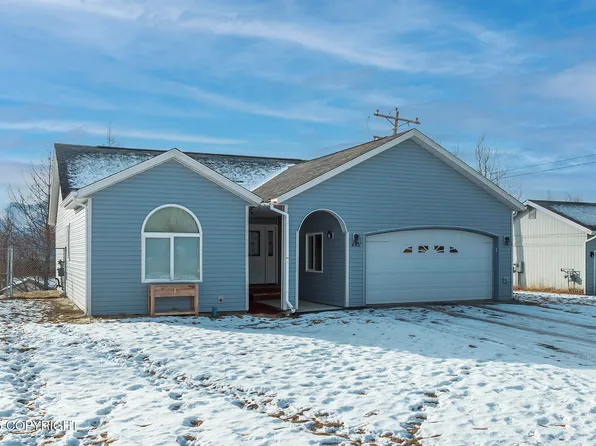 640 S Williwaw Dr, Palmer, AK 99645