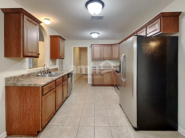 7708 Romero Dr — Photo 3