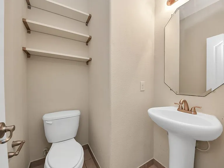24503 Hikers Bend Dr — Photo 31