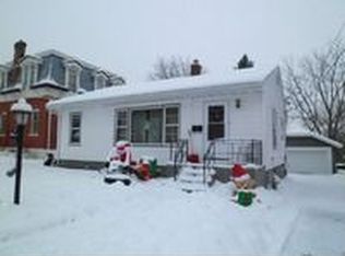 2434 Broadway St, Dubuque, IA 52001