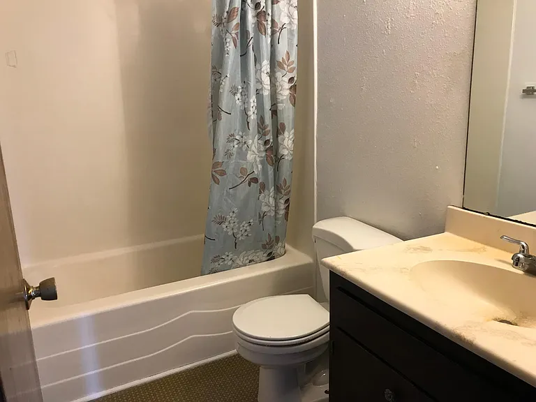3215 NE Lancaster St — Photo 4