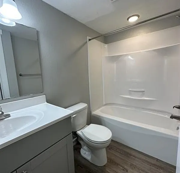 1311 Tennessee St #7 — Photo 3