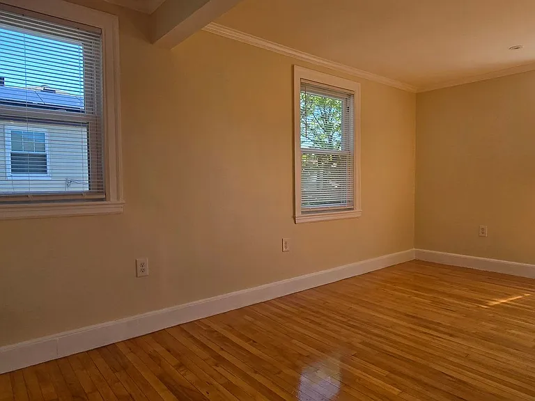 84 Gladeside Ave — Photo 11