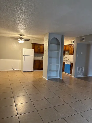 4018 Holly Rd #8 Photo 1