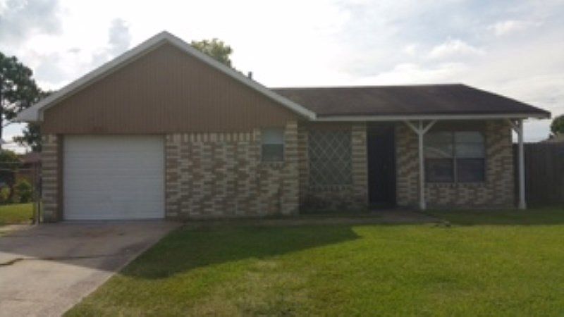 1st image of 3600 Preston Pl