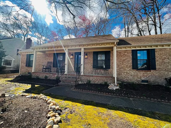 924 Brandermill Dr, Chesapeake, VA 23322