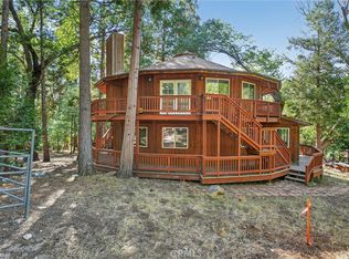 26020 Hemstreet Pl, Idyllwild, CA 92549