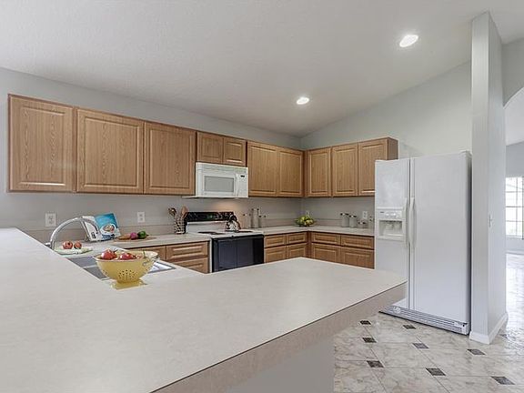 5th image of 7126 Hamilton Park Blvd