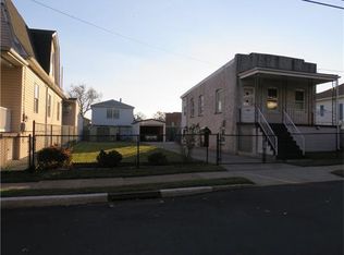 295 Grove St, Perth Amboy, NJ 08861