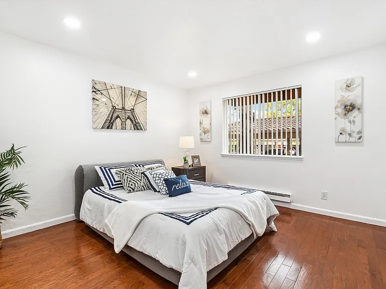 2250 Monroe St #160-160SANTA — Photo 3