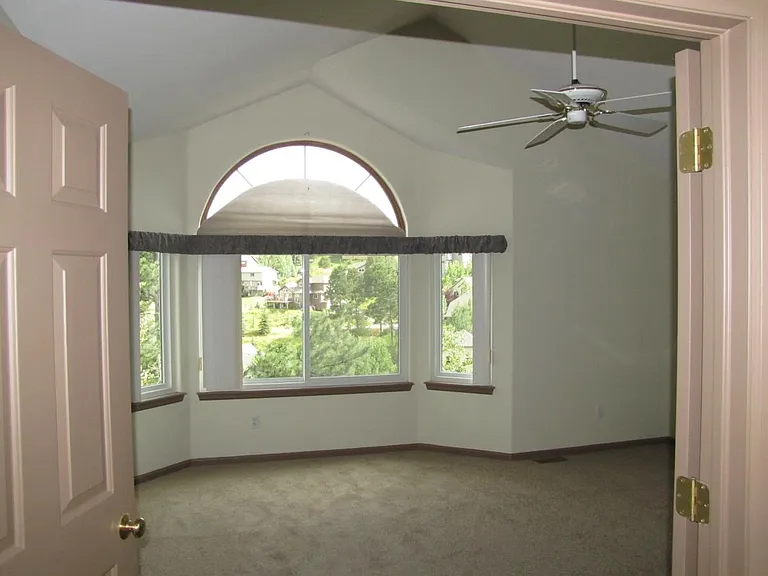 beautiful master bedroom