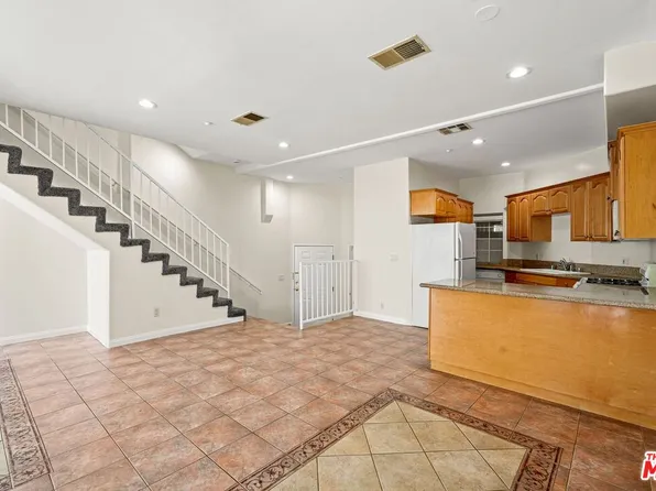 1201 Viola Ave APT 104, Glendale, CA 91202