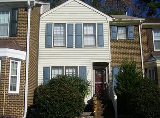 550 Mulligan Dr, Virginia Beach, VA 23462