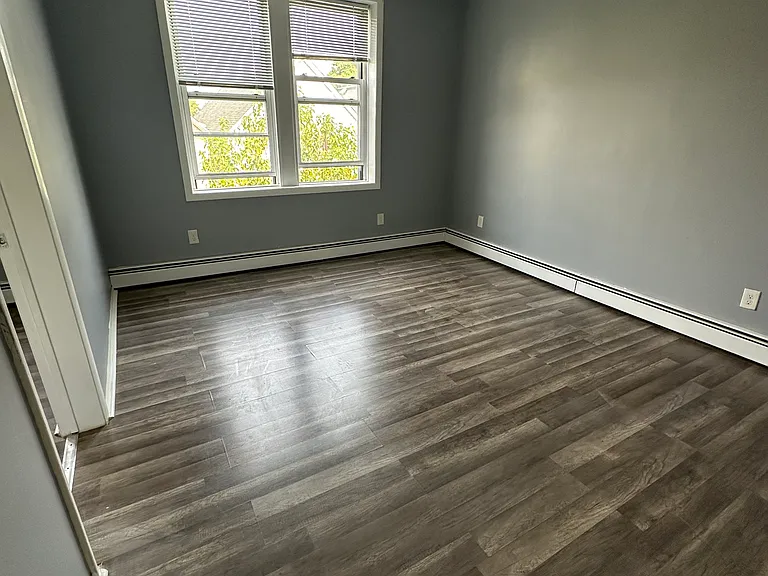 35-37 W 29th St #12 — Photo 7