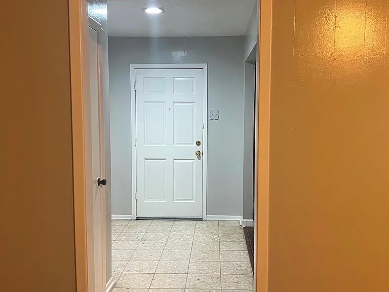 6742 Indian Lake Dr — Photo 24