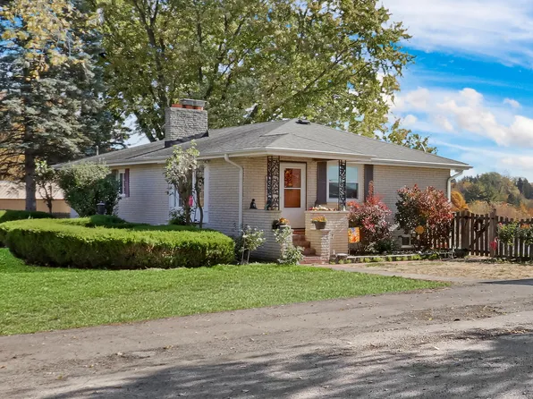 22345 W North Ave, Antioch, IL 60002