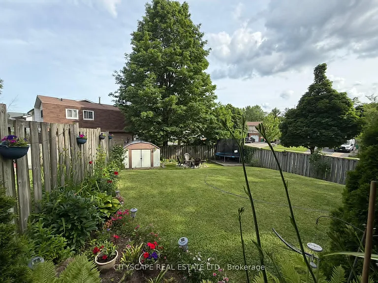 3346 Chokecherry Cres — Photo 12