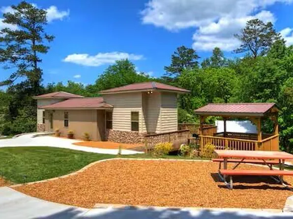 406 N Long Hollow Rd, Chickamauga, GA 30707