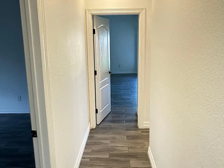 5343 Rustic Manor Dr — Photo 16