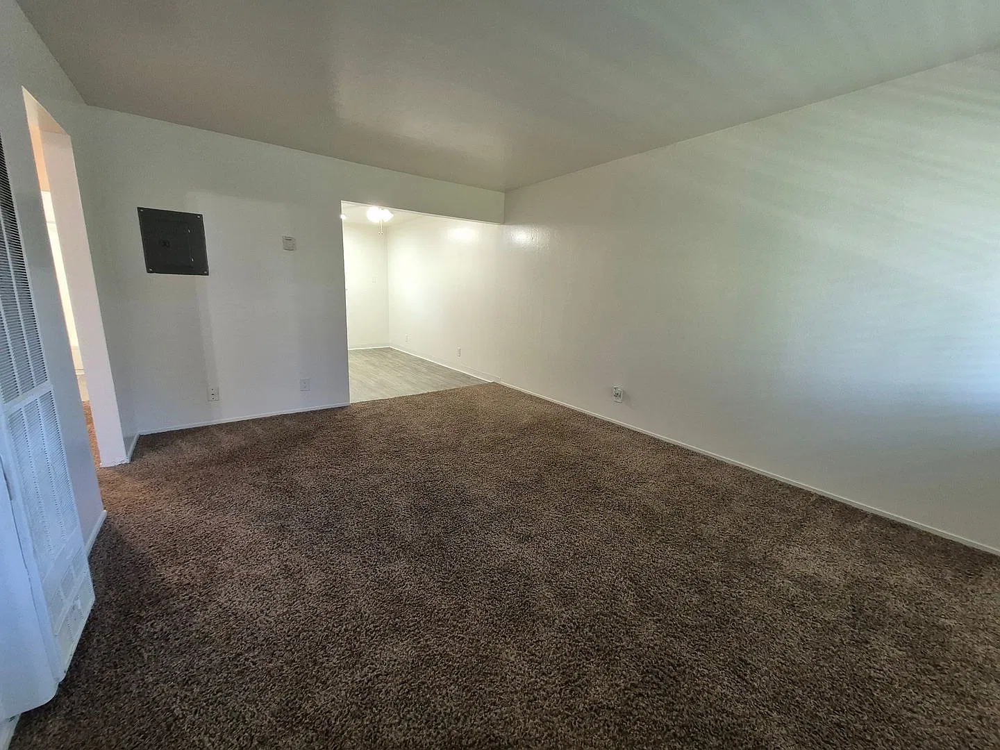 Del Paso Manor — Photo 3