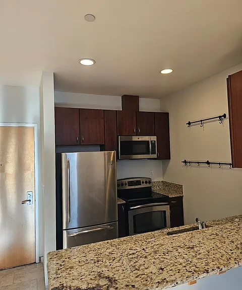 815 Arch St #7 — Photo 4