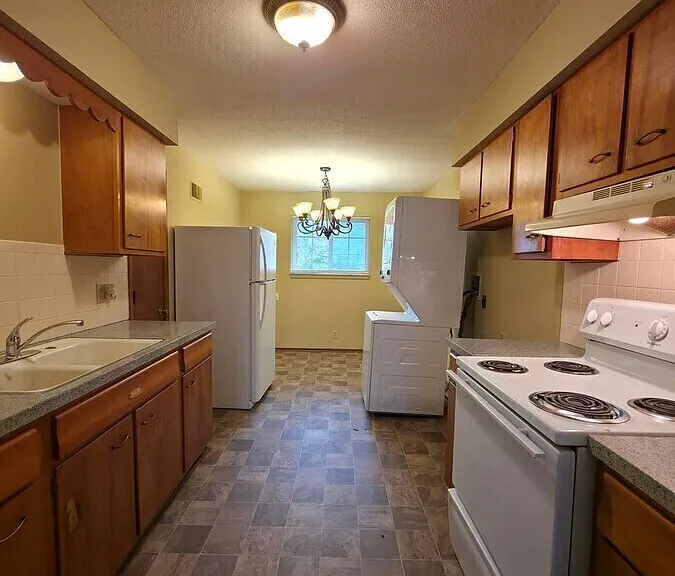 3312 S Oxford Ave #C — Photo 4