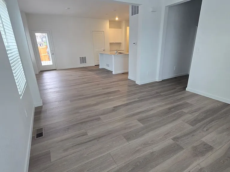 15274 Clayton St — Photo 10