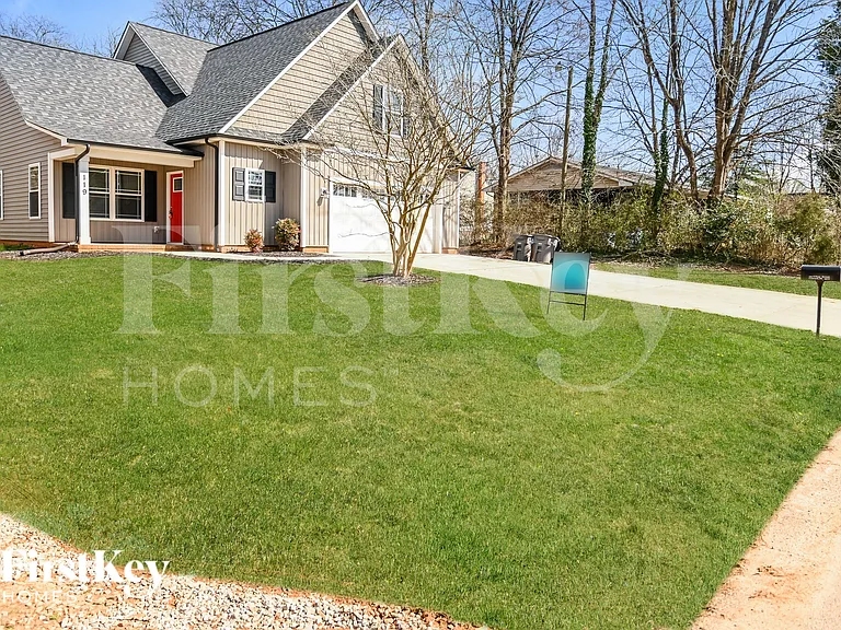 119 Cline St — Photo 2