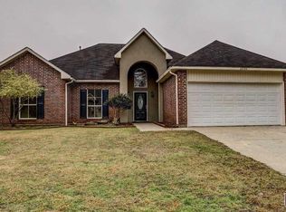 23794 Sandlewood Ct, Denham Springs, LA 70726