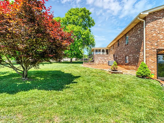 5th image of 3319 Mint Rd