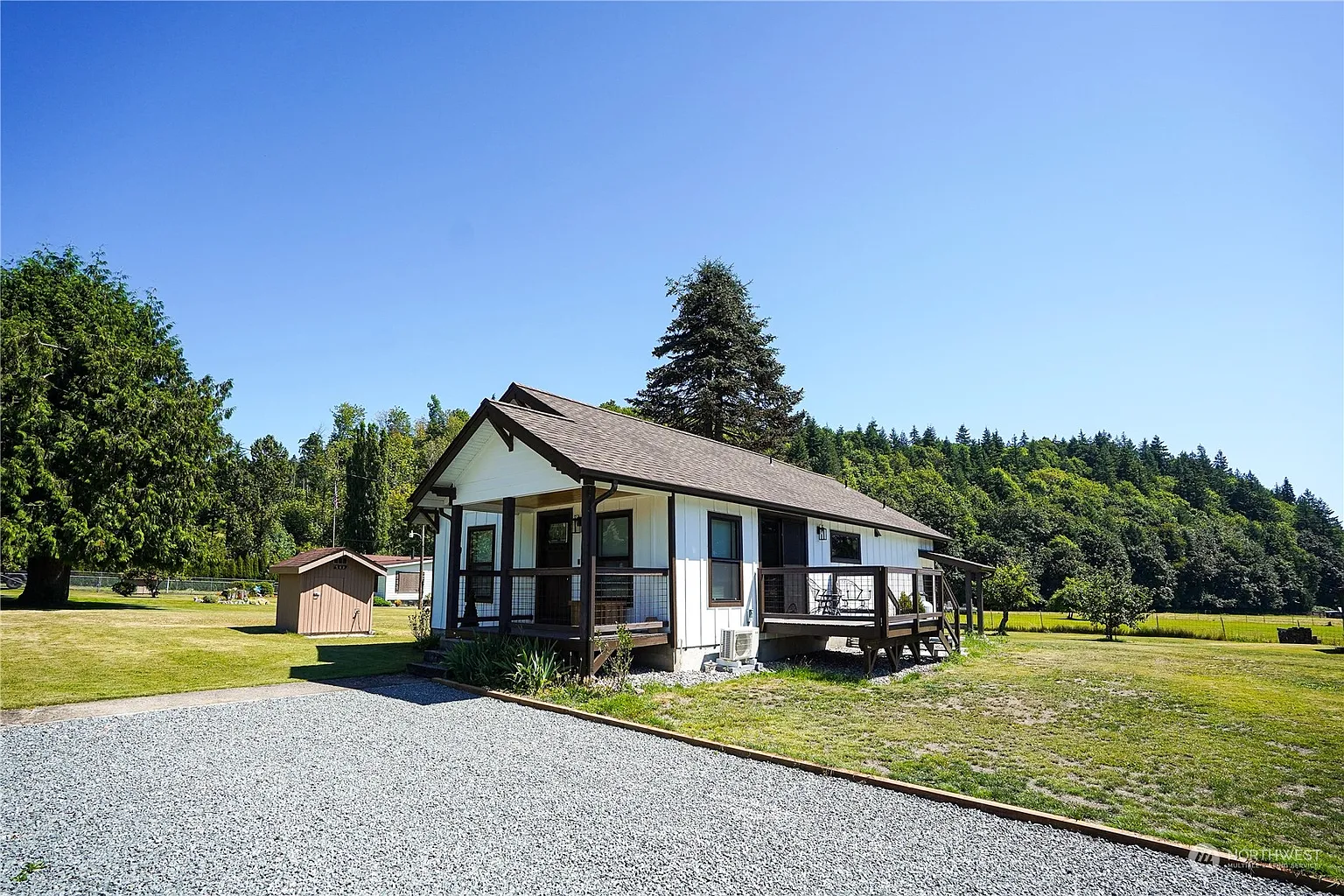 7679 Medford Road photo 1