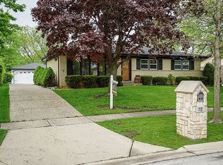 712 Webley Ct, Schaumburg, IL 60193