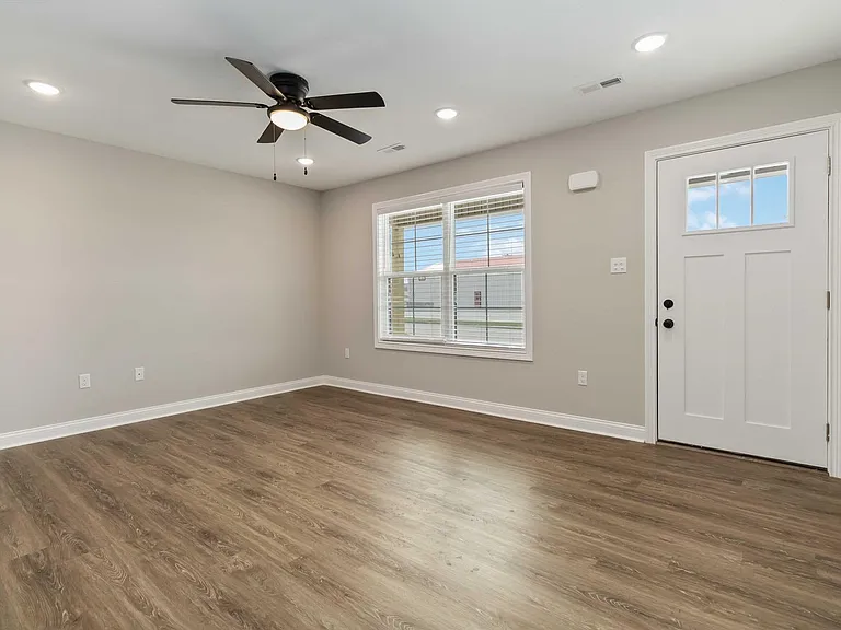 418 Nandino Cir #418 — Photo 10