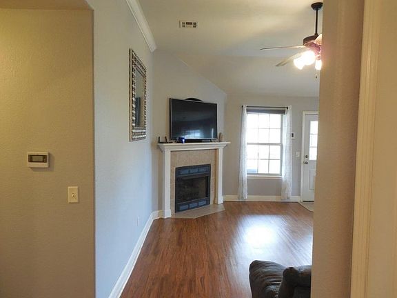 4th image of 1301 N 31st St