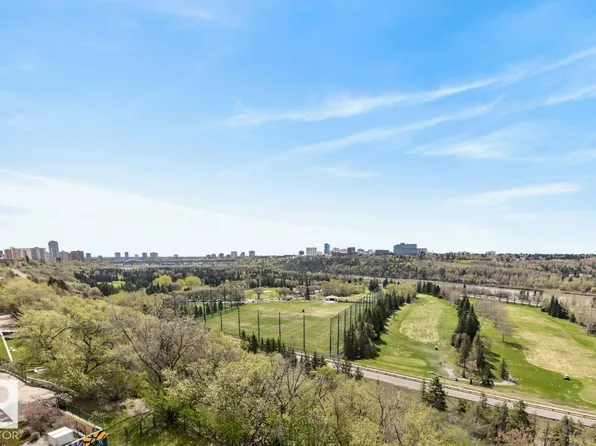 12303 Jasper Ave NW #602, Edmonton, AB T5N 3K7