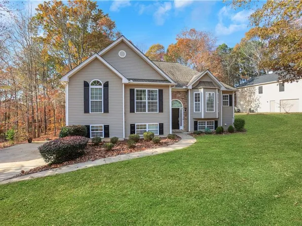 207 Amaranth Ct, Ball Ground, GA 30107