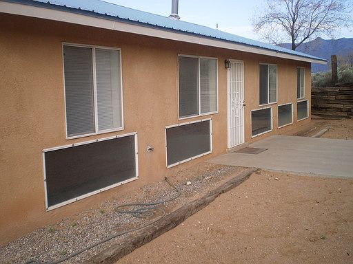 2nd image of 5340 Vera Cruz Rd NE