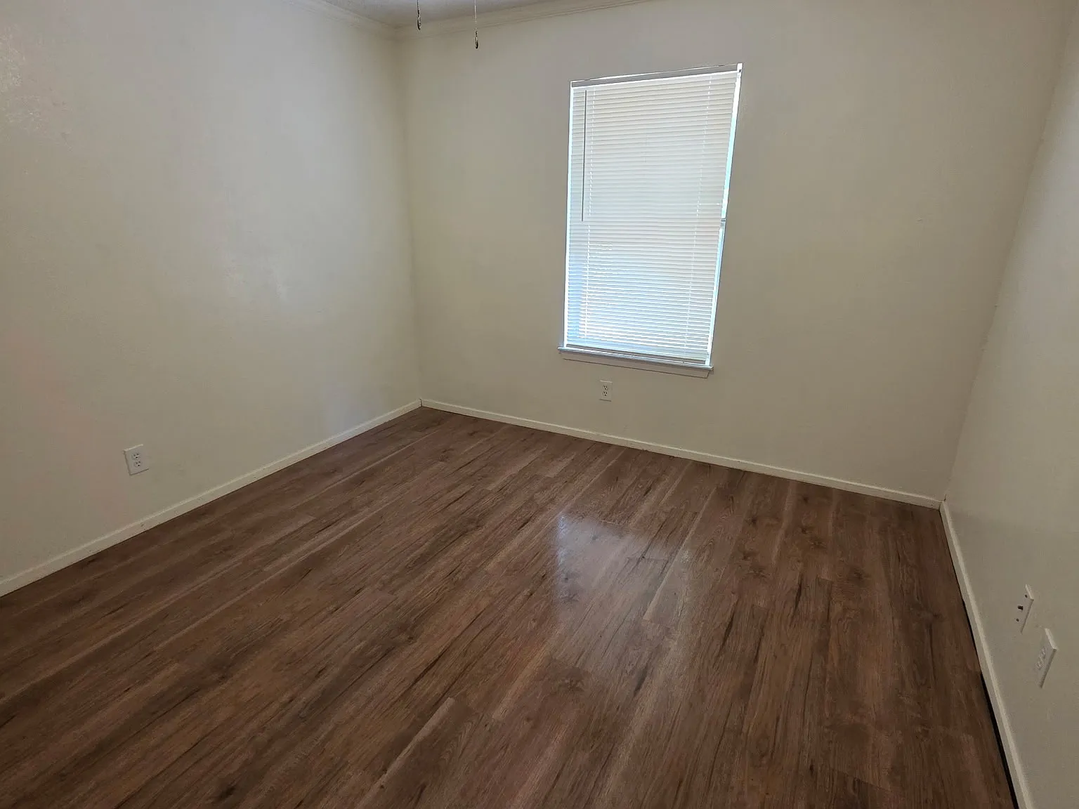 3 bed, 1325 sqft, $1,795 — Photo 2