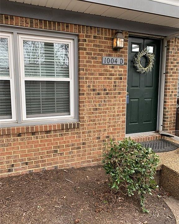 1st image of 1004 Saint Andrews Way #1D