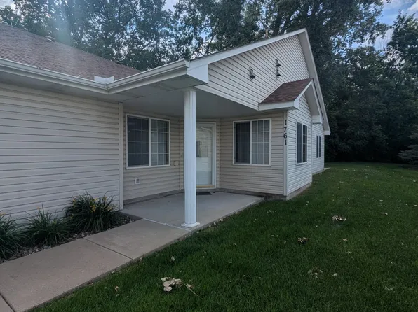 1761 Ojibway Dr, Centerville, MN 55038