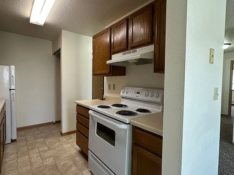 1212 34th Street Cir S — Photo 4