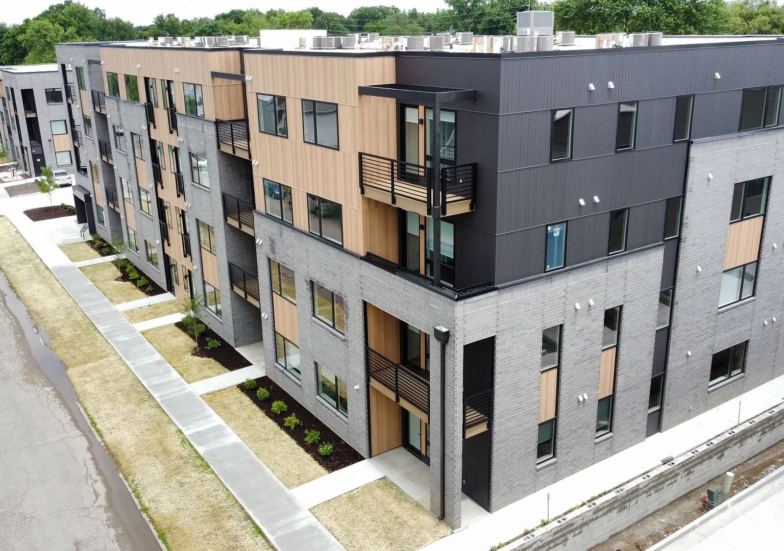 St. Barts Apartments — Photo 3