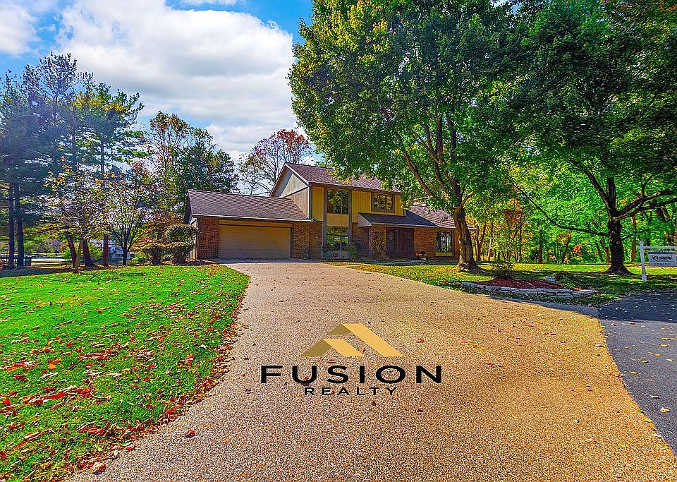 1st image of 5 Estates Ln W