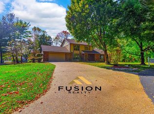 5 Estates Ln W, Glen Carbon, IL 62034